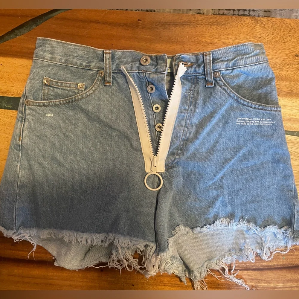Women’s Off-White VIRGIL ABLOH Jean shorts - Picture 4 of 7